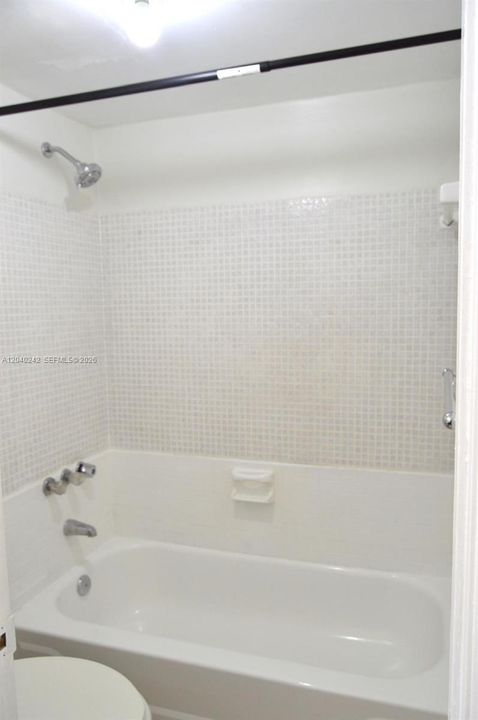 For Sale: $285,000 (2 beds, 2 baths, 1099 Square Feet)