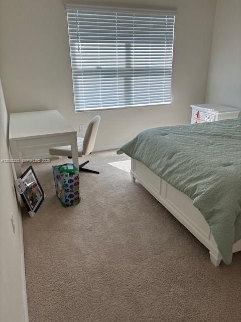 For Rent: $950 (4 beds, 2 baths, 0 Square Feet)
