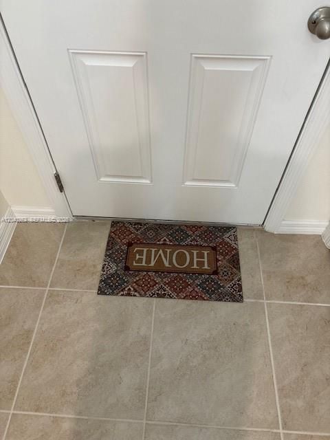 For Rent: $950 (4 beds, 2 baths, 0 Square Feet)