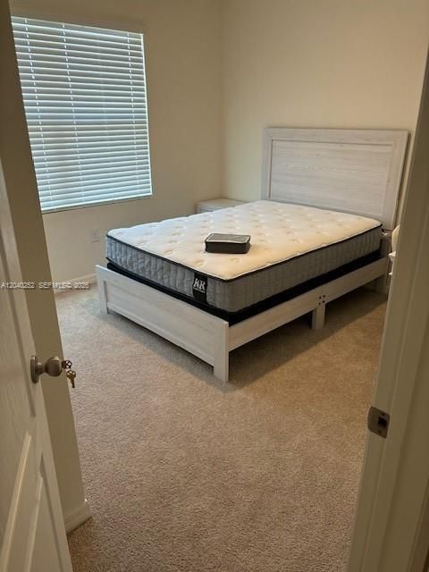 For Rent: $950 (4 beds, 2 baths, 0 Square Feet)