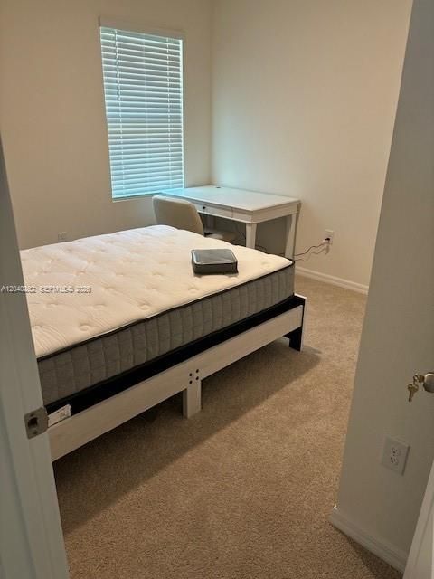 For Rent: $950 (4 beds, 2 baths, 0 Square Feet)
