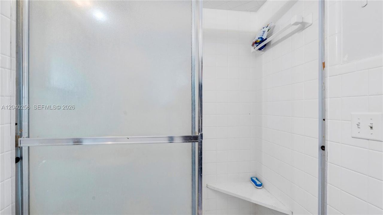 En Venta: $599,000 (3 camas, 3 baños, 1804 Pies cuadrados)
