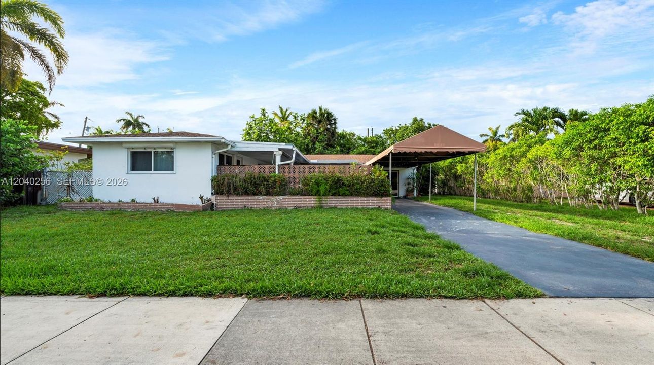 En Venta: $599,000 (3 camas, 3 baños, 1804 Pies cuadrados)