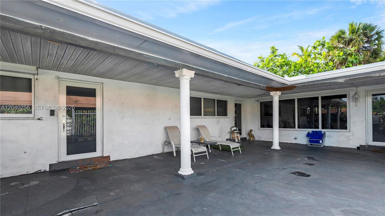 En Venta: $599,000 (3 camas, 3 baños, 1804 Pies cuadrados)