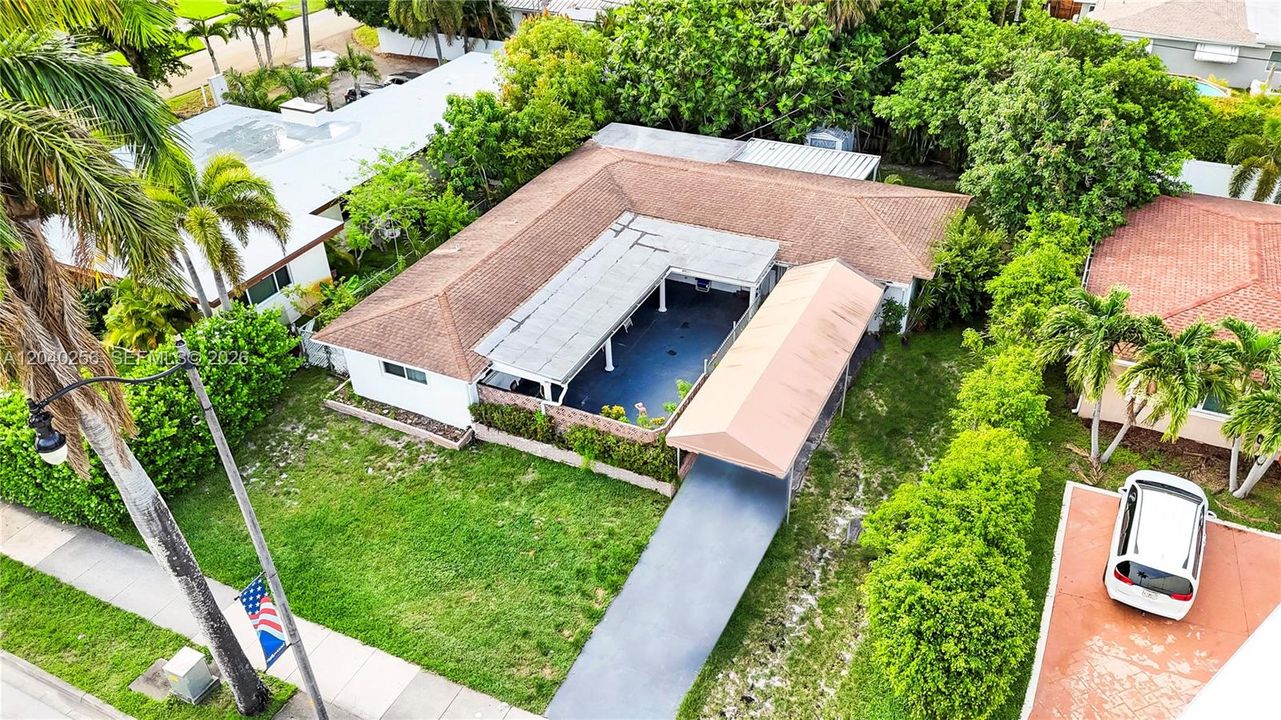 En Venta: $599,000 (3 camas, 3 baños, 1804 Pies cuadrados)