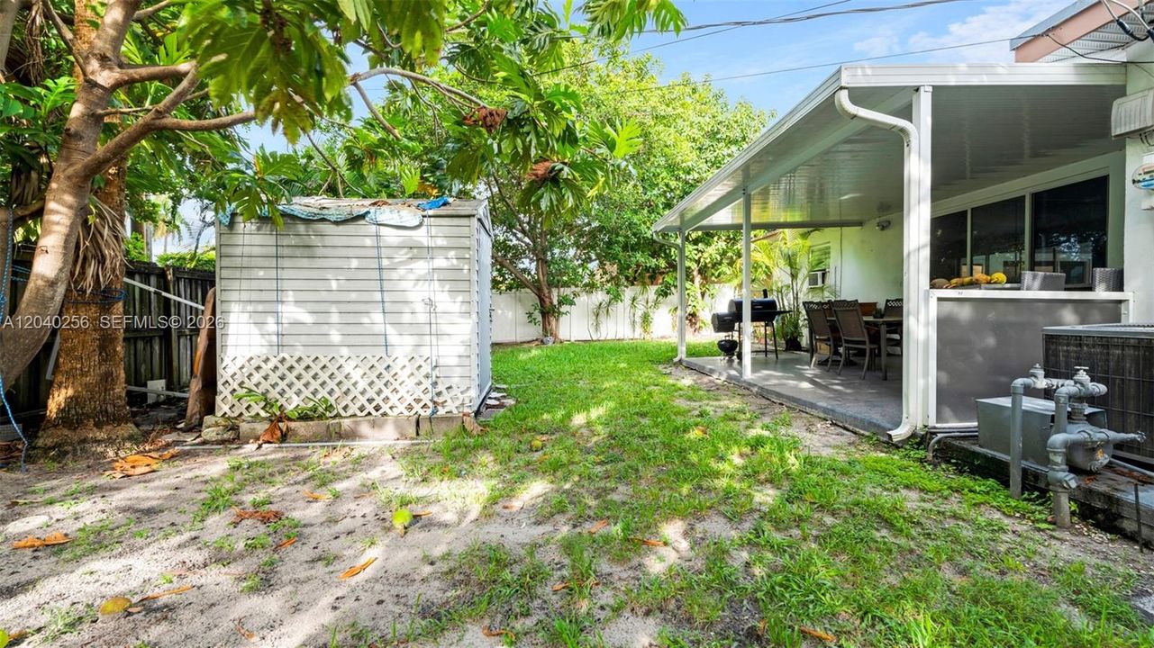 En Venta: $599,000 (3 camas, 3 baños, 1804 Pies cuadrados)