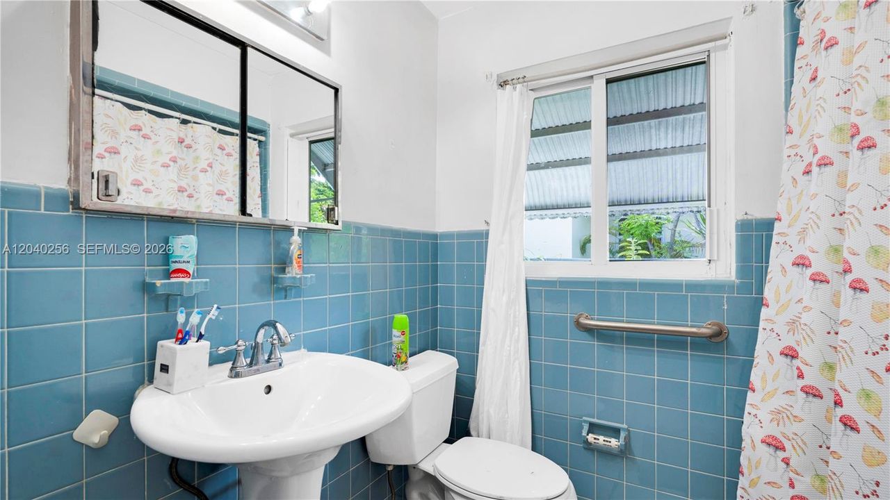 En Venta: $599,000 (3 camas, 3 baños, 1804 Pies cuadrados)