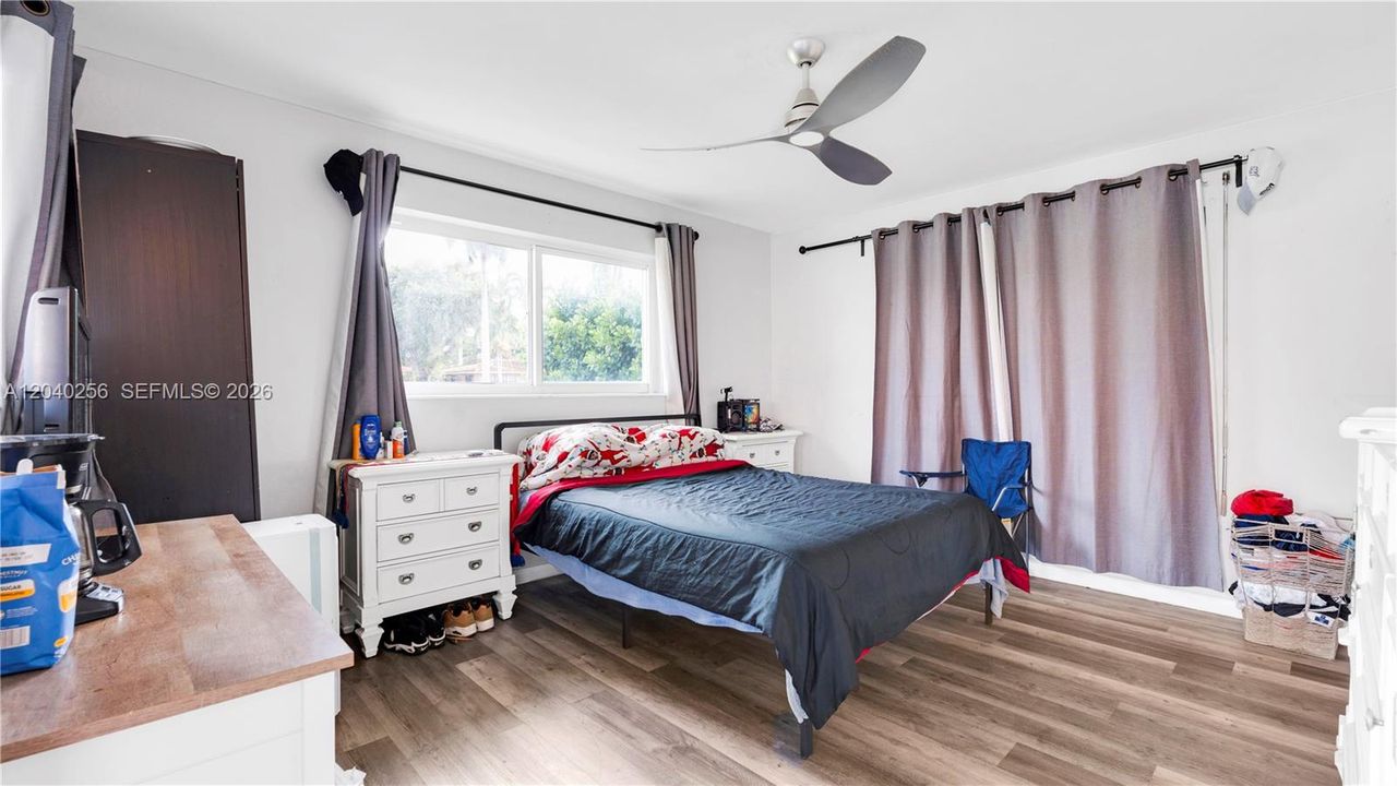 En Venta: $599,000 (3 camas, 3 baños, 1804 Pies cuadrados)
