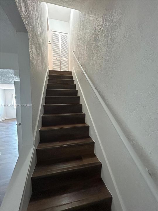 En Venta: $310,000 (2 camas, 1 baños, 1086 Pies cuadrados)