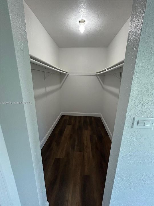 En Venta: $310,000 (2 camas, 1 baños, 1086 Pies cuadrados)
