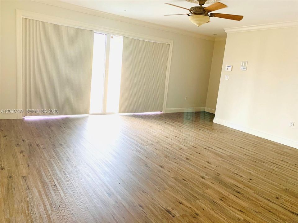 For Rent: $3,550 (3 beds, 3 baths, 2205 Square Feet)