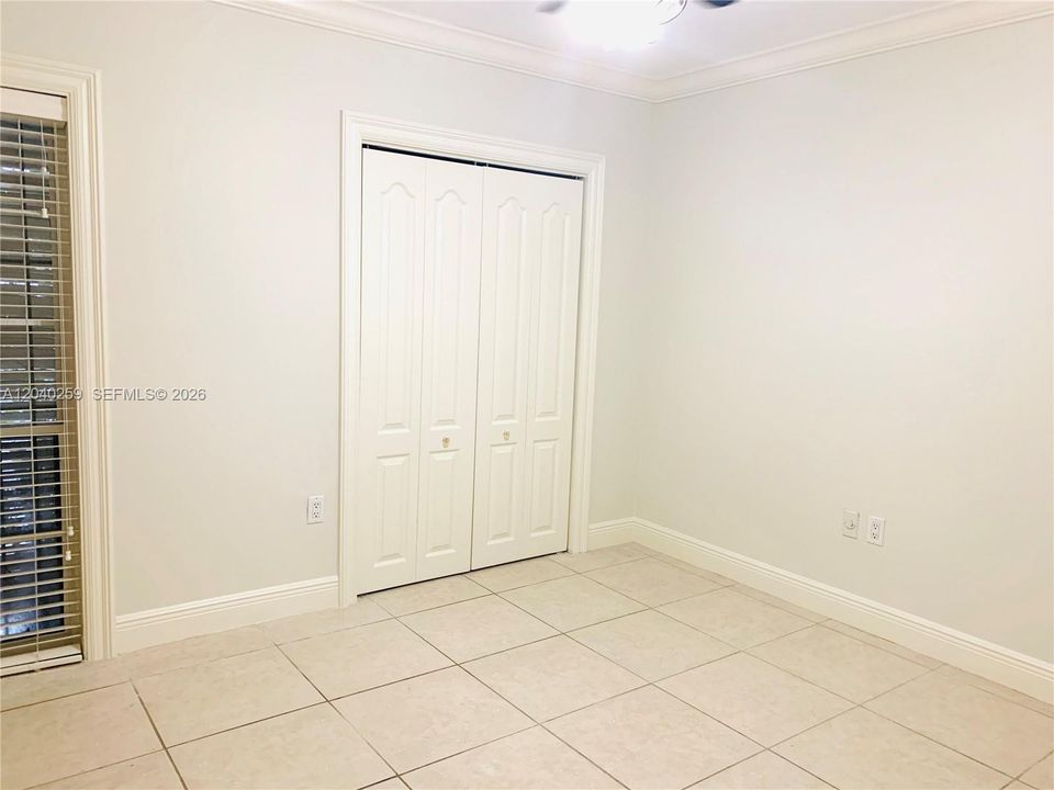 For Rent: $3,550 (3 beds, 3 baths, 2205 Square Feet)