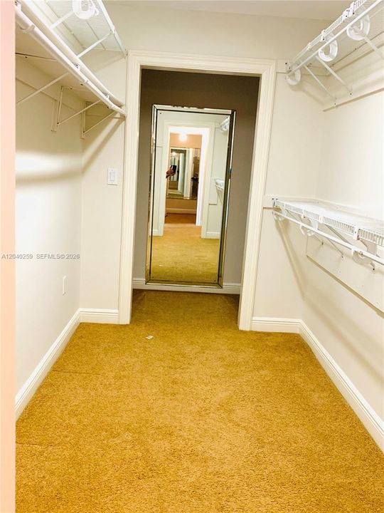 For Rent: $3,550 (3 beds, 3 baths, 2205 Square Feet)