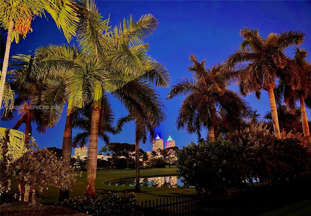 For Sale: $4,695,000 (6 beds, 5 baths, 6011 Square Feet)