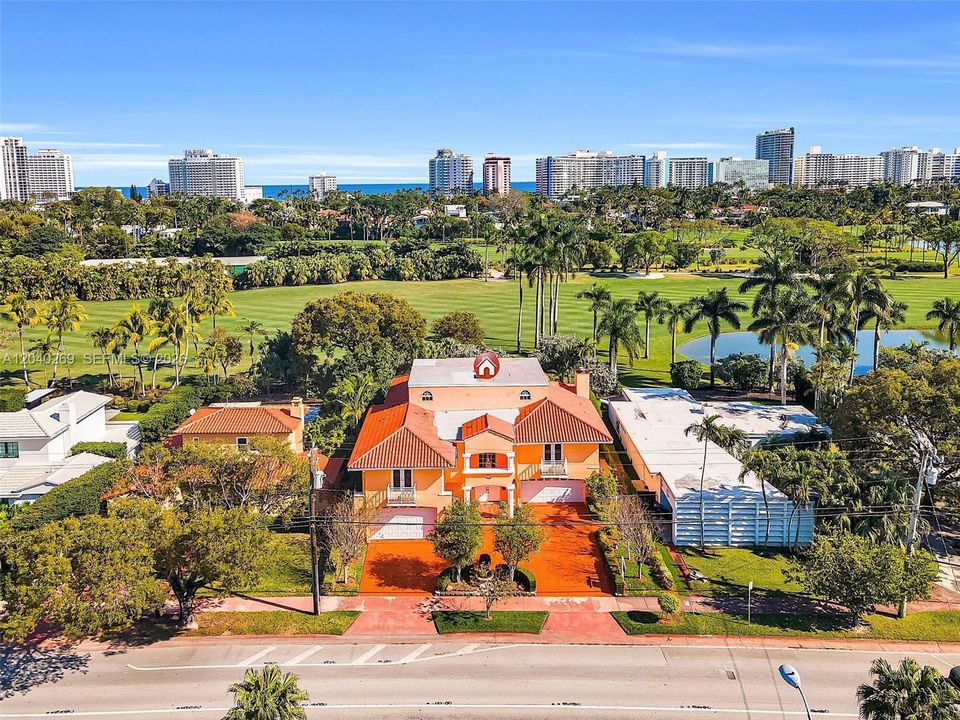 For Sale: $4,695,000 (6 beds, 5 baths, 6011 Square Feet)