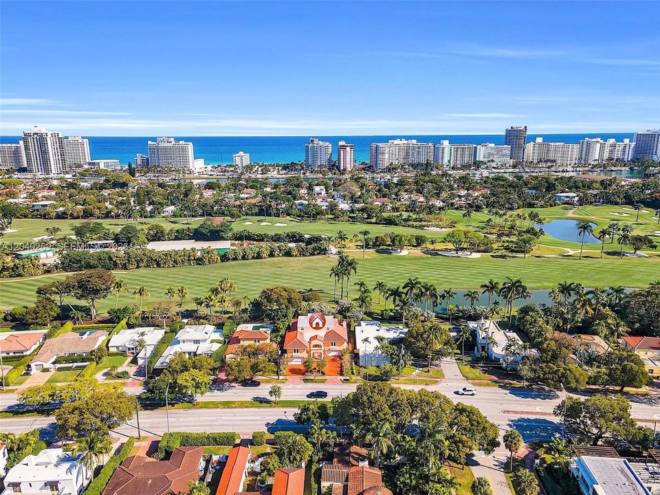 For Sale: $4,695,000 (6 beds, 5 baths, 6011 Square Feet)