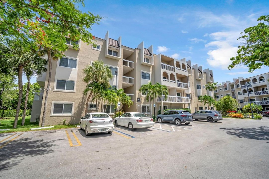 En Venta: $305,000 (1 camas, 1 baños, 712 Pies cuadrados)