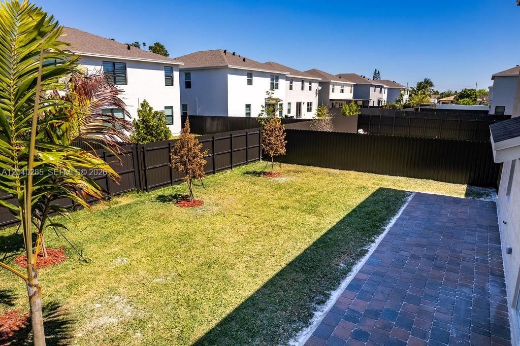 For Rent: $3,600 (4 beds, 2 baths, 2878 Square Feet)