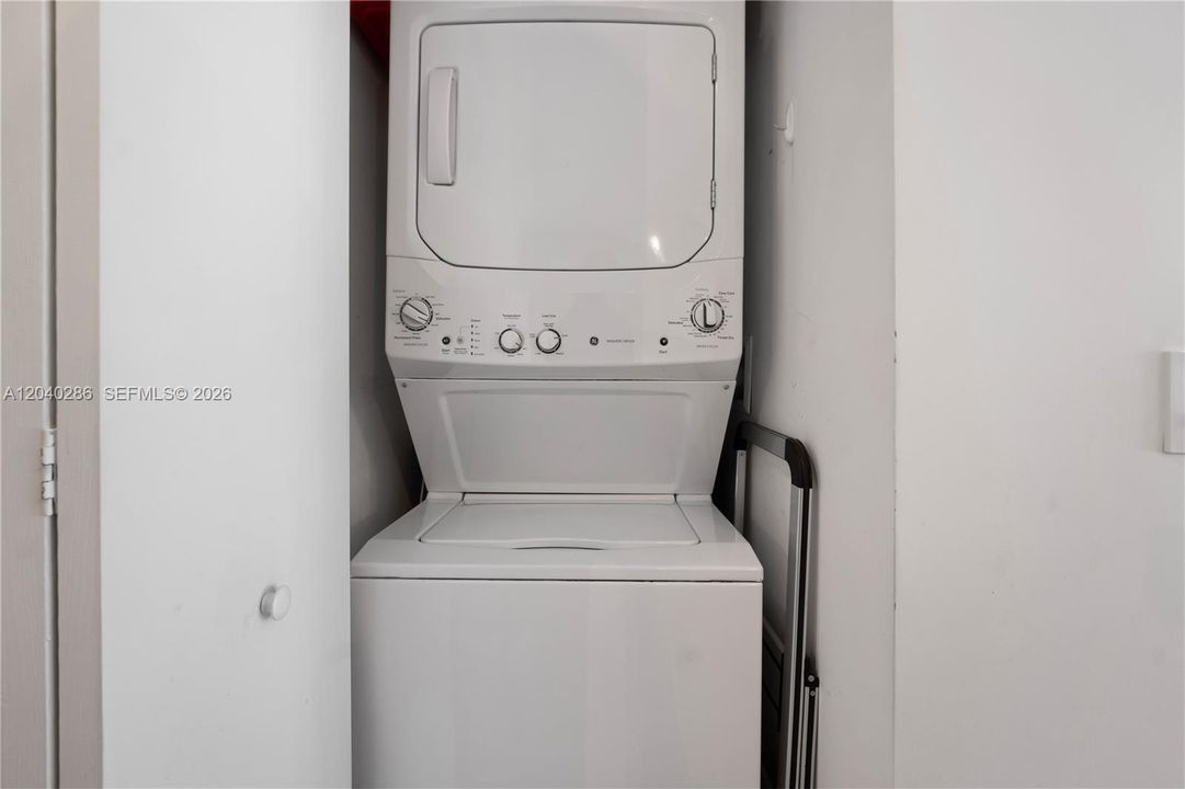 For Rent: $5,900 (2 beds, 2 baths, 1198 Square Feet)