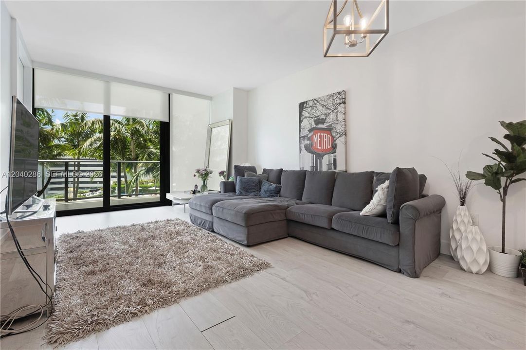 For Rent: $5,900 (2 beds, 2 baths, 1198 Square Feet)