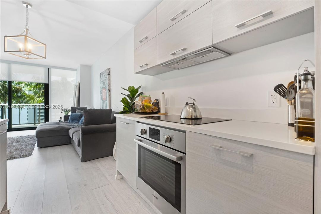 For Rent: $5,900 (2 beds, 2 baths, 1198 Square Feet)