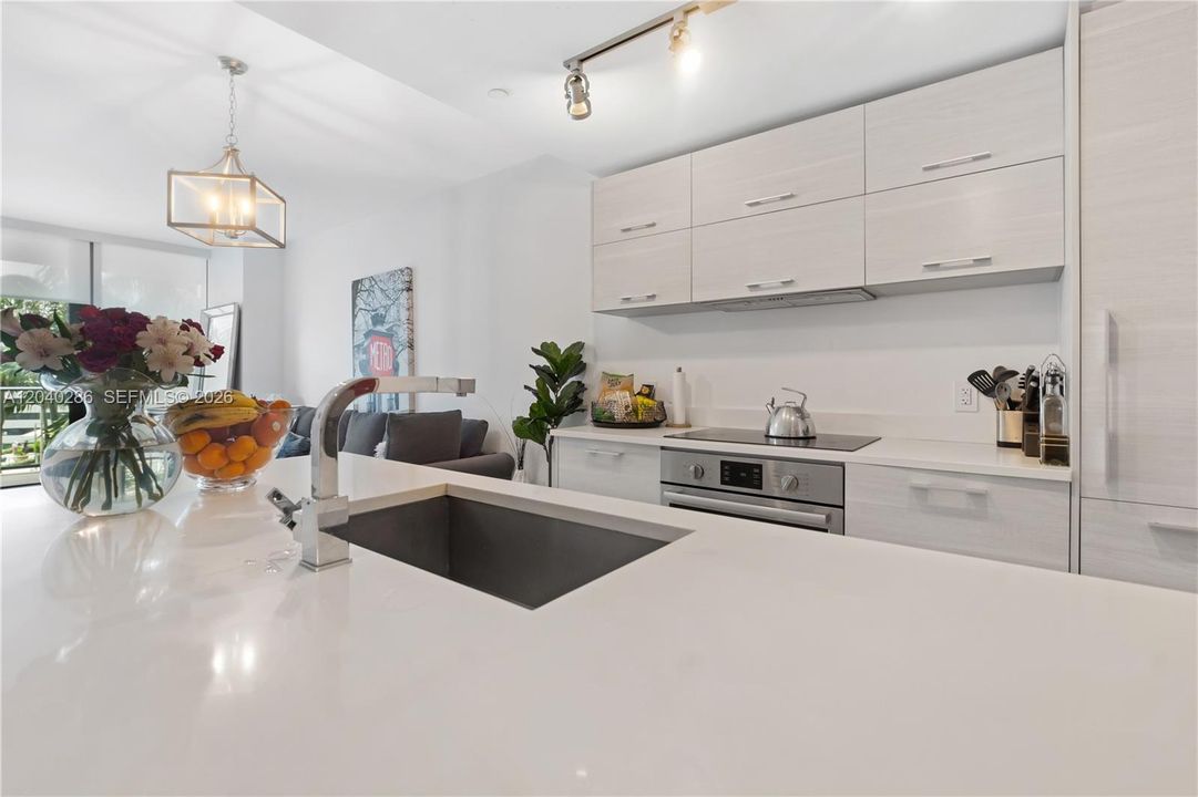 For Rent: $5,900 (2 beds, 2 baths, 1198 Square Feet)