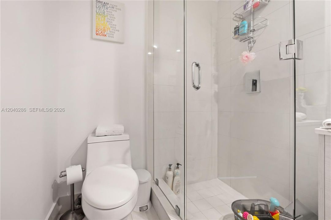 For Rent: $5,900 (2 beds, 2 baths, 1198 Square Feet)