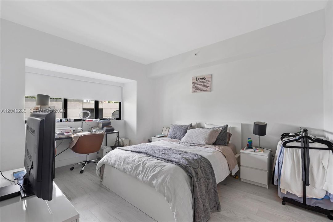 For Rent: $5,900 (2 beds, 2 baths, 1198 Square Feet)