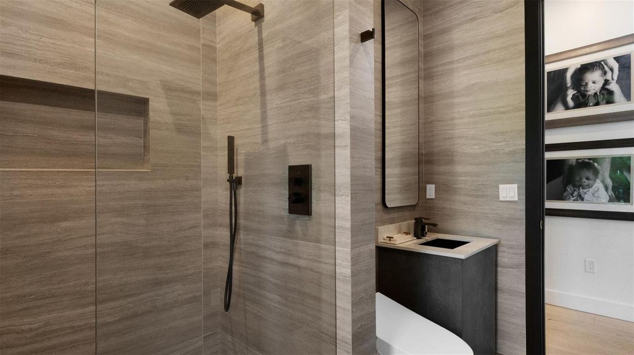 Bathroom 4