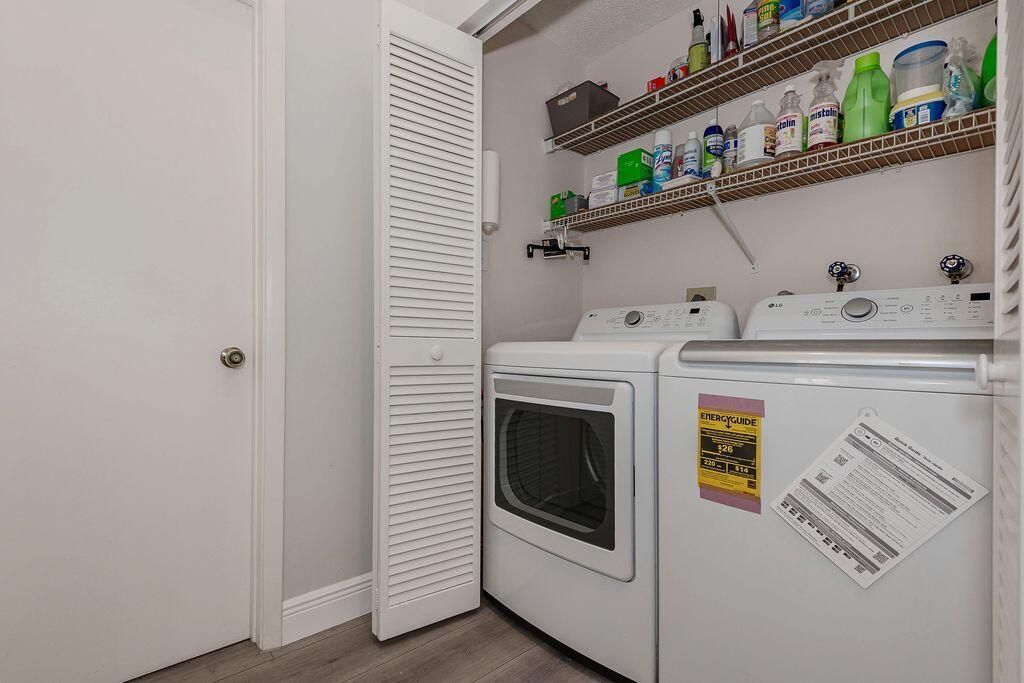 Washer & Dryer