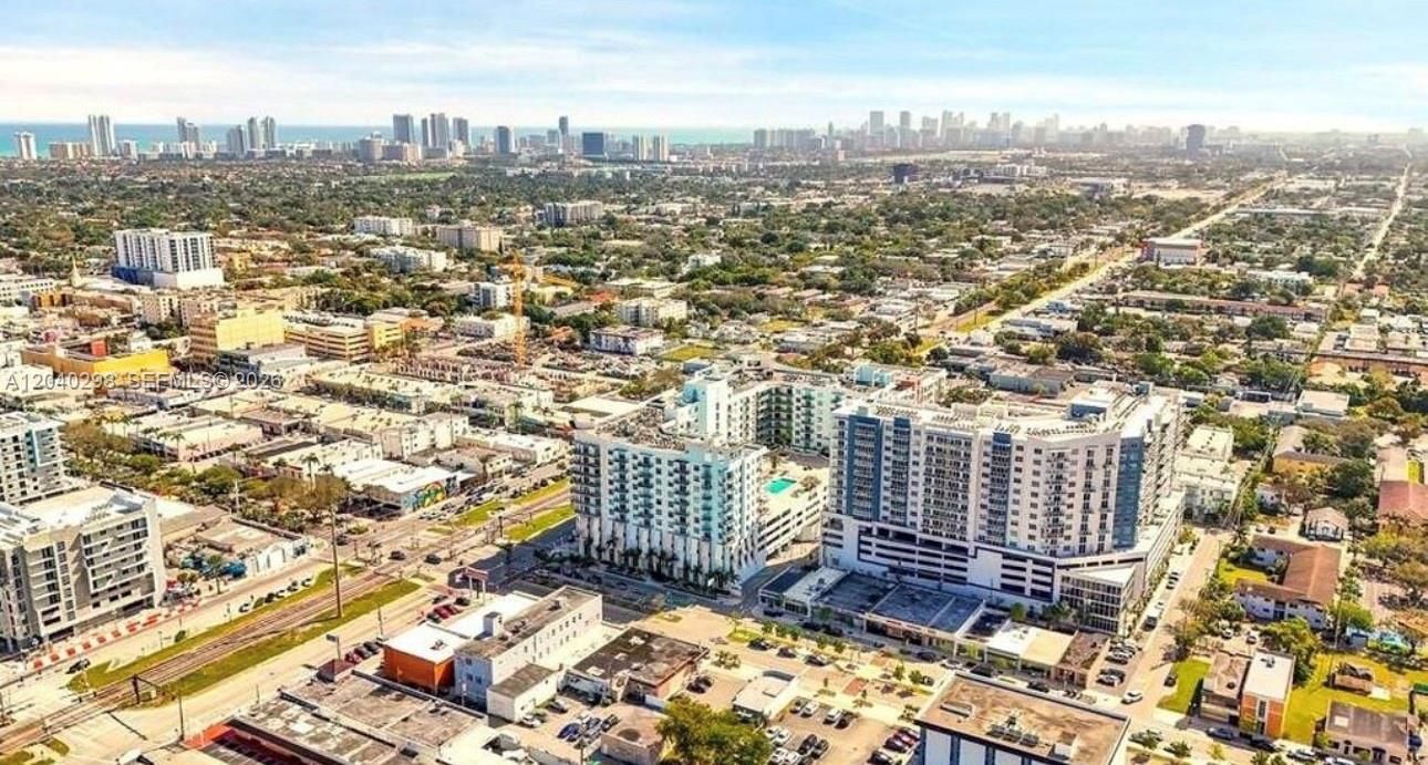 For Rent: $3,200 (2 beds, 2 baths, 1195 Square Feet)