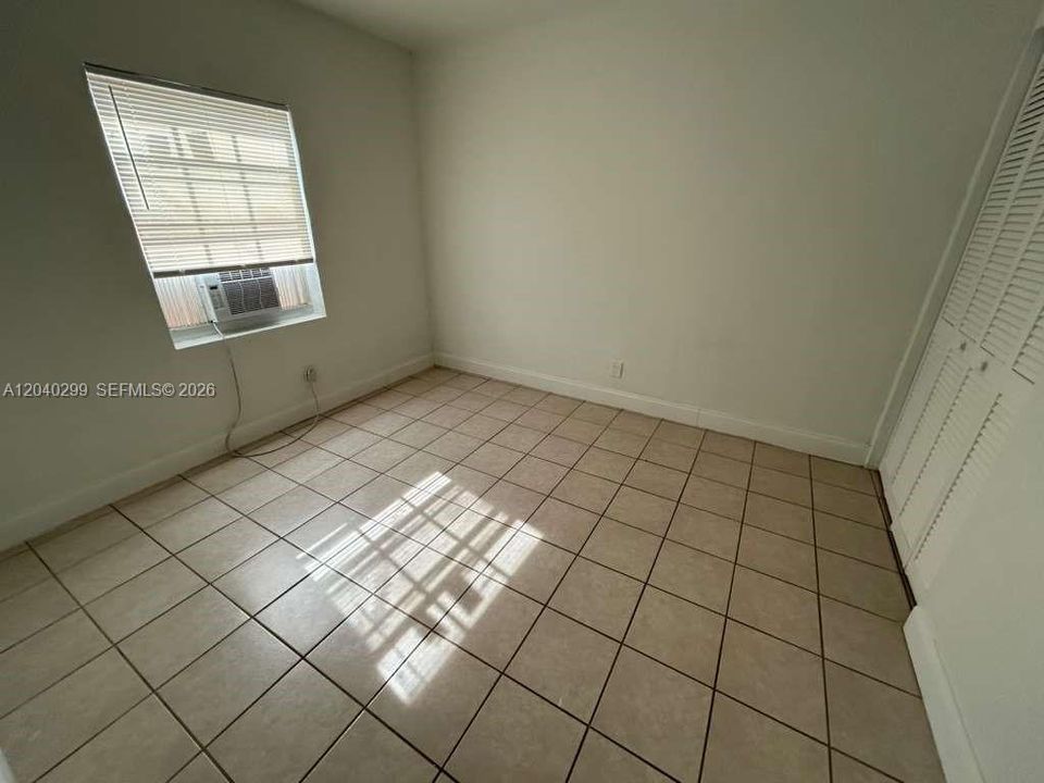 В аренду: $1,850 (2 спален, 2 ванн, 800 Квадратных фут)
