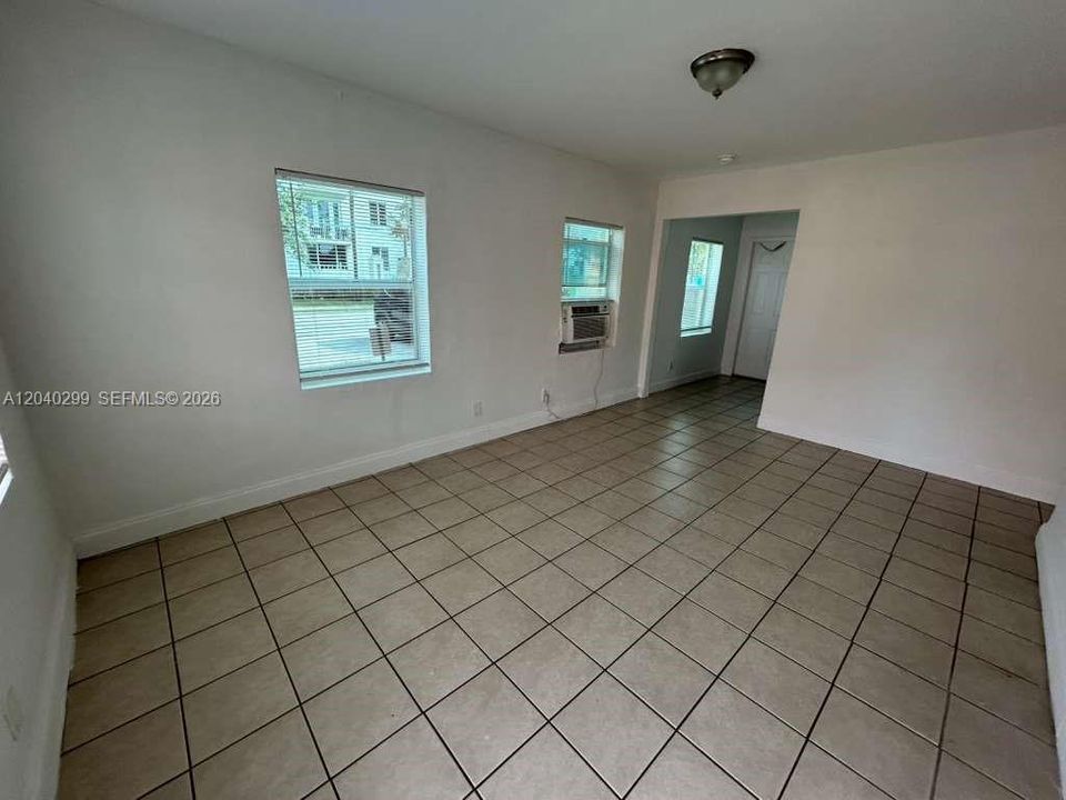 В аренду: $1,850 (2 спален, 2 ванн, 800 Квадратных фут)