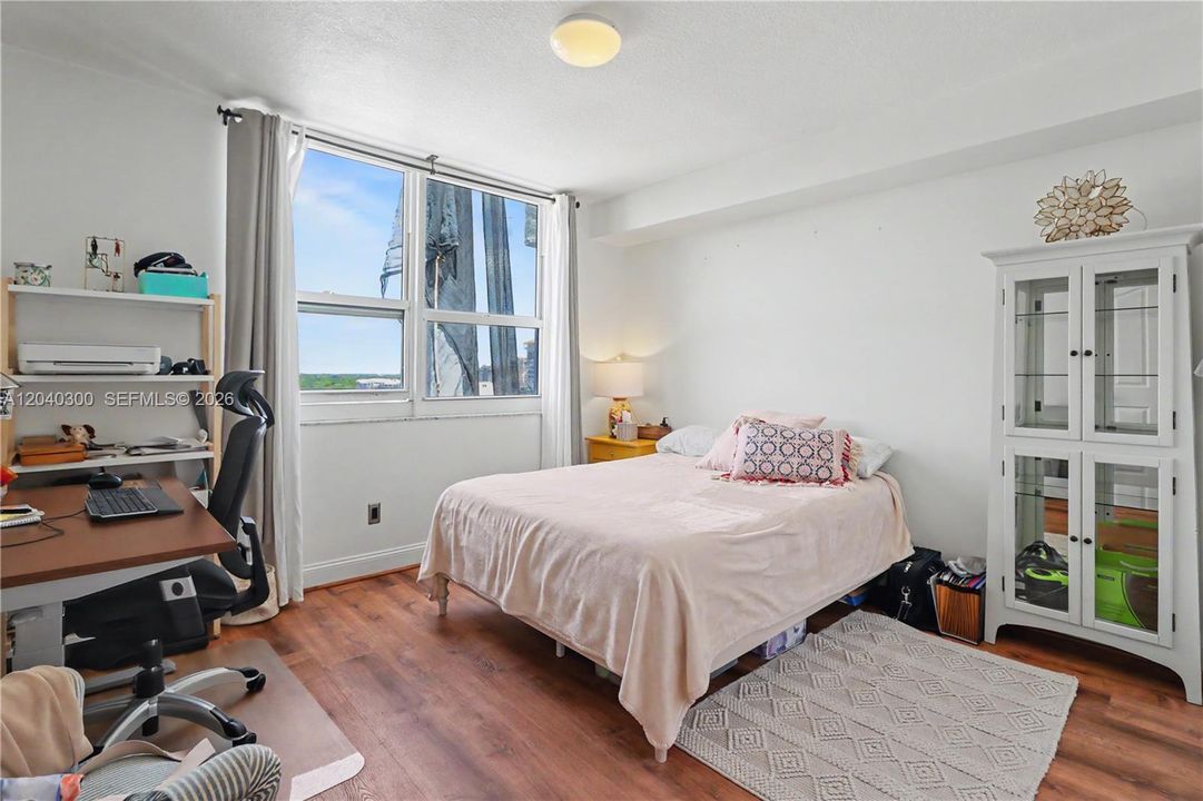 En Venta: $540,000 (2 camas, 2 baños, 1027 Pies cuadrados)