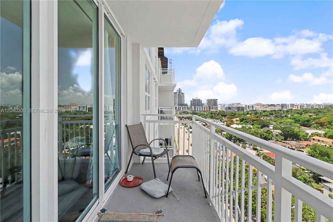 En Venta: $540,000 (2 camas, 2 baños, 1027 Pies cuadrados)