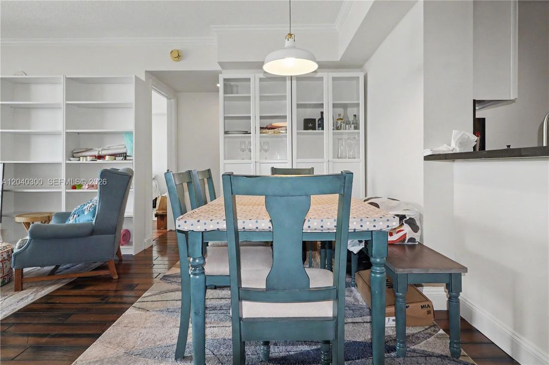 En Venta: $540,000 (2 camas, 2 baños, 1027 Pies cuadrados)