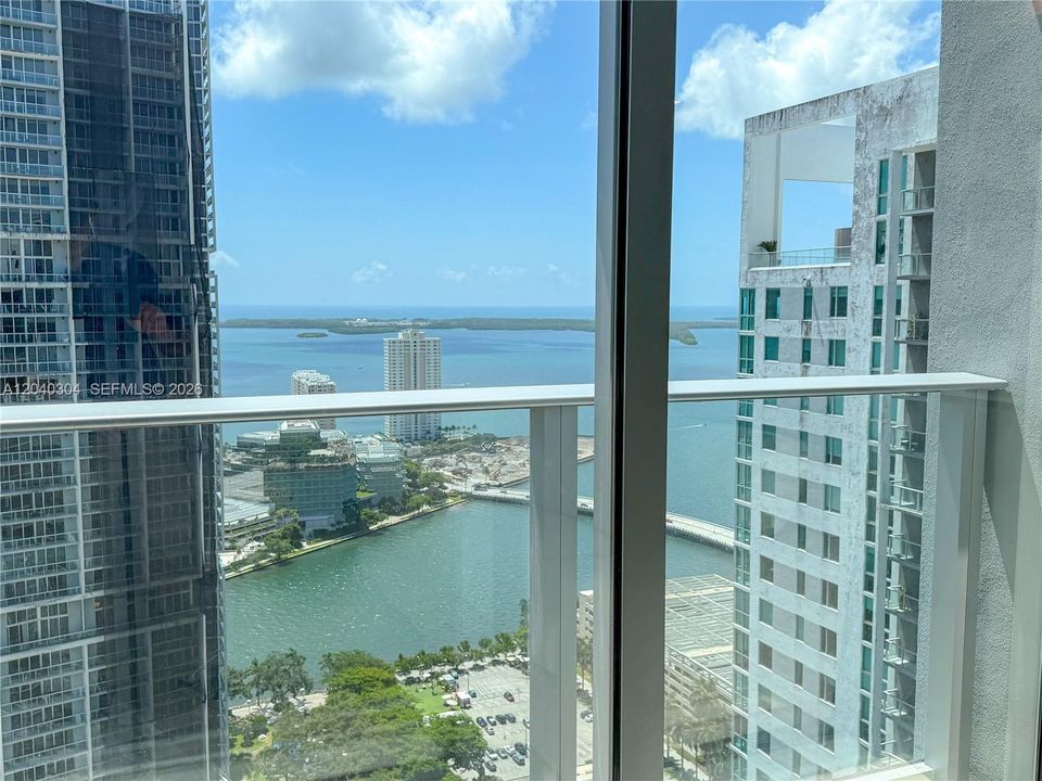 For Rent: $4,500 (1 beds, 1 baths, 551 Square Feet)