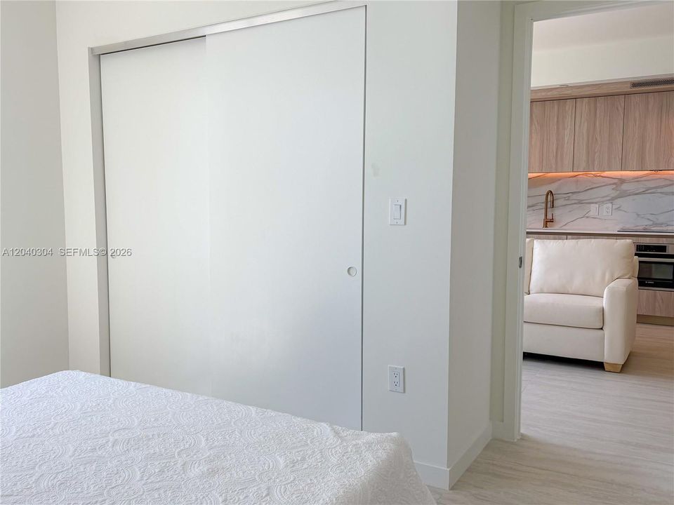 For Rent: $4,500 (1 beds, 1 baths, 551 Square Feet)