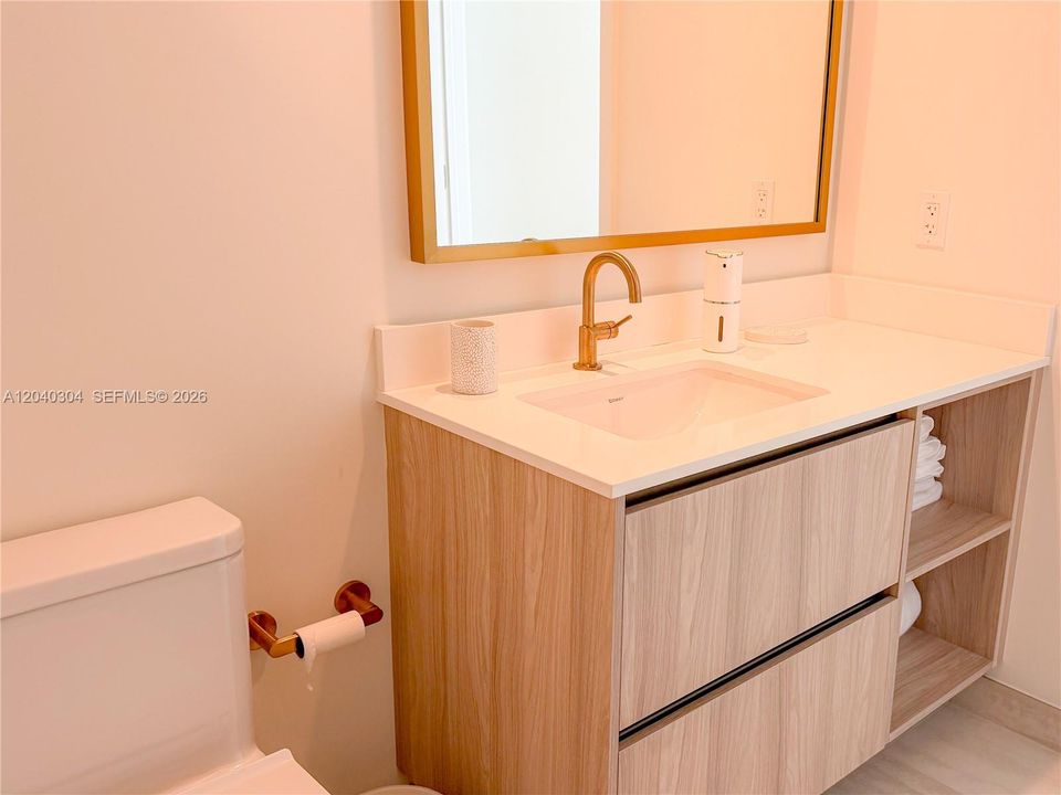 For Rent: $4,500 (1 beds, 1 baths, 551 Square Feet)