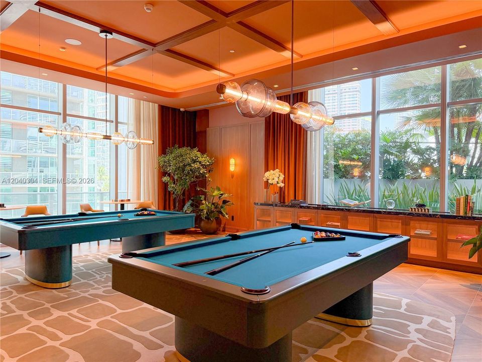 For Rent: $4,500 (1 beds, 1 baths, 551 Square Feet)