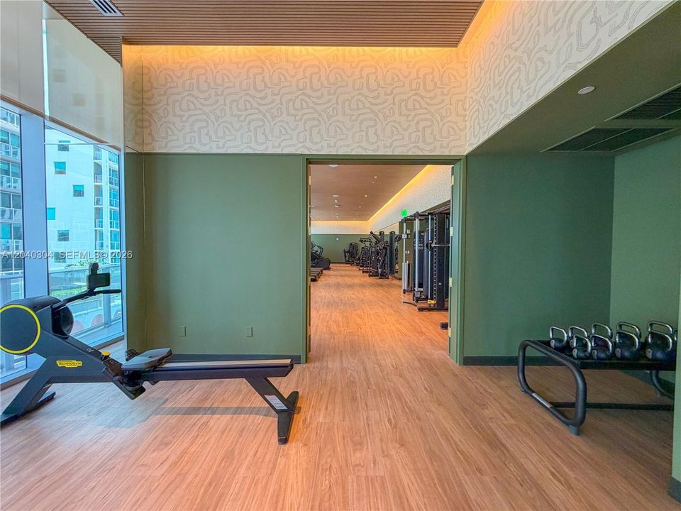 For Rent: $4,500 (1 beds, 1 baths, 551 Square Feet)
