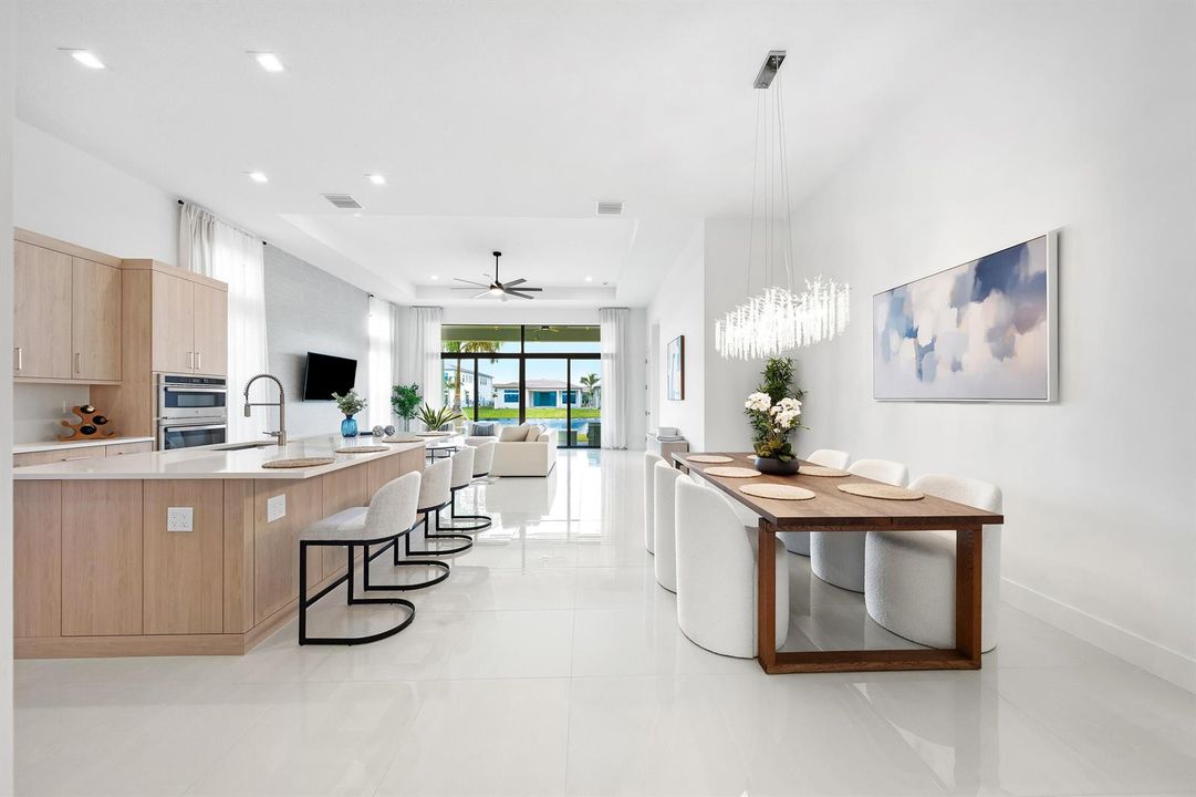 Kitchen / Dining