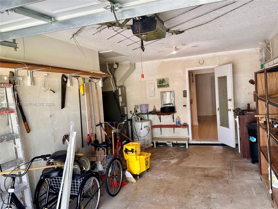 For Sale: $275,900 (2 beds, 2 baths, 1428 Square Feet)