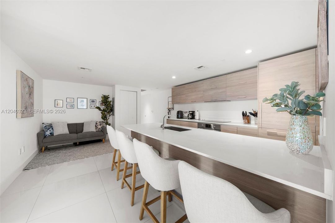 En Venta: $900,000 (2 camas, 2 baños, 1155 Pies cuadrados)