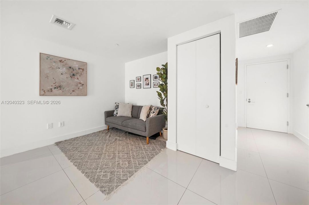 En Venta: $900,000 (2 camas, 2 baños, 1155 Pies cuadrados)
