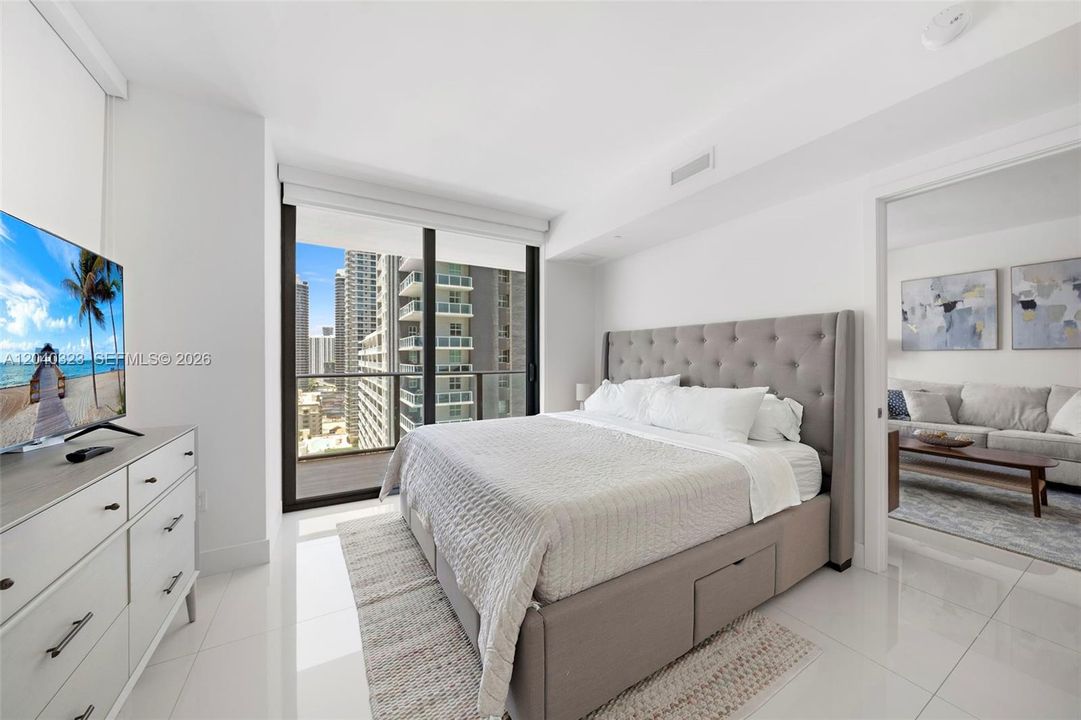 En Venta: $900,000 (2 camas, 2 baños, 1155 Pies cuadrados)