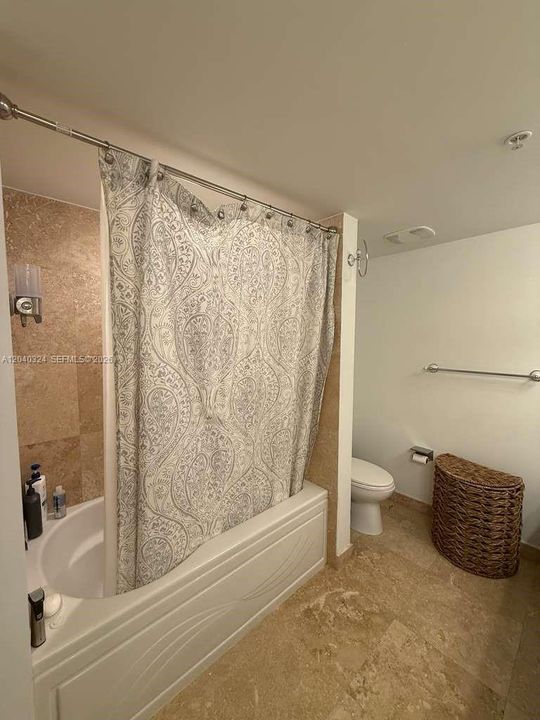 For Sale: $695,000 (2 beds, 2 baths, 1402 Square Feet)