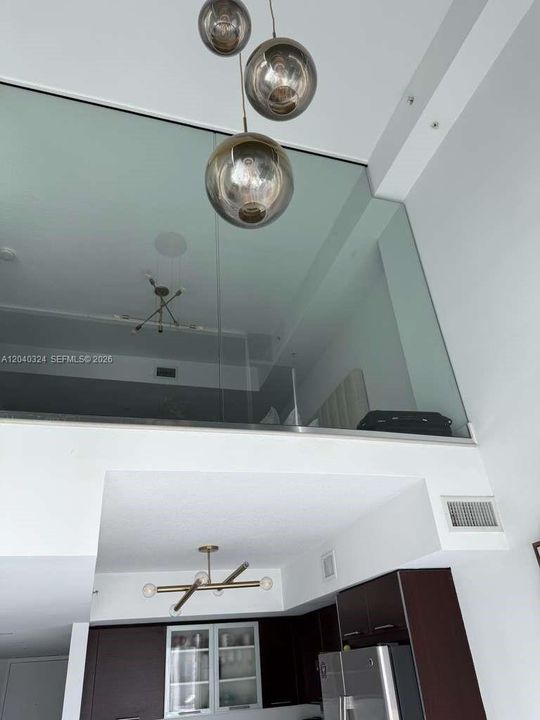 For Sale: $695,000 (2 beds, 2 baths, 1402 Square Feet)