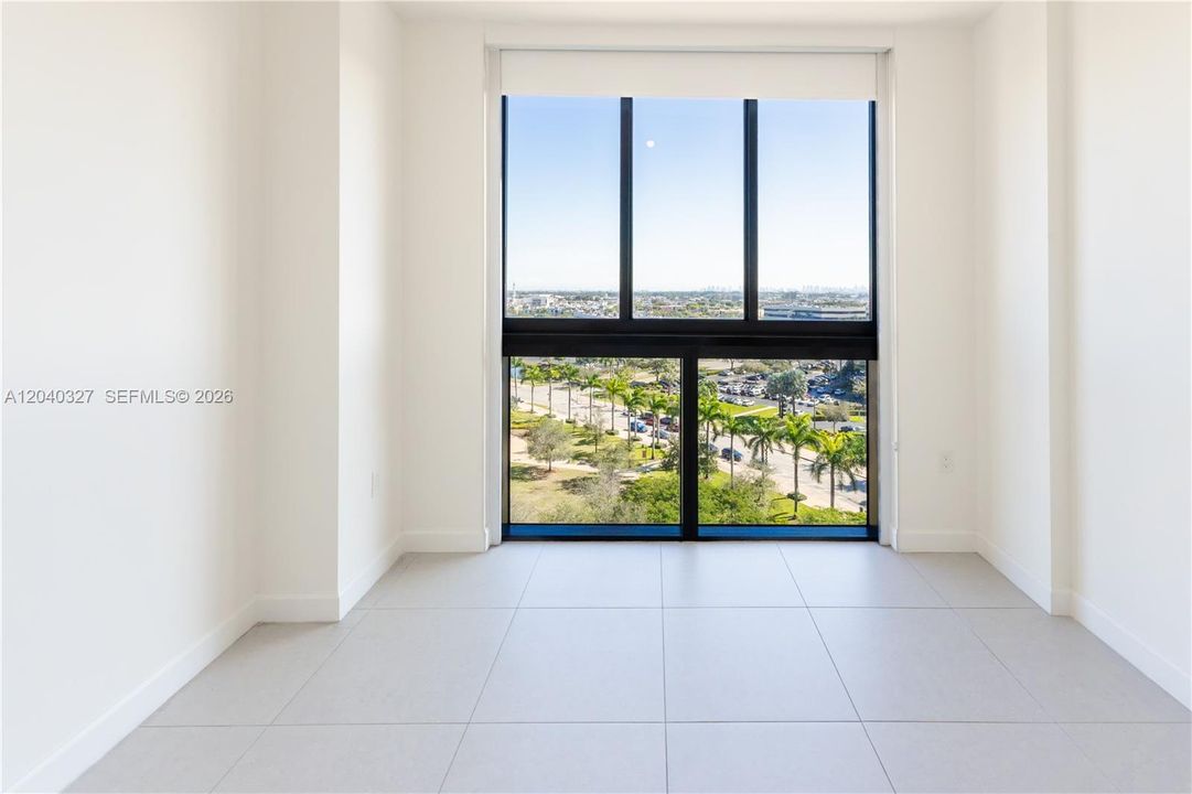 В аренду: $4,600 (3 спален, 3 ванн, 1379 Квадратных фут)
