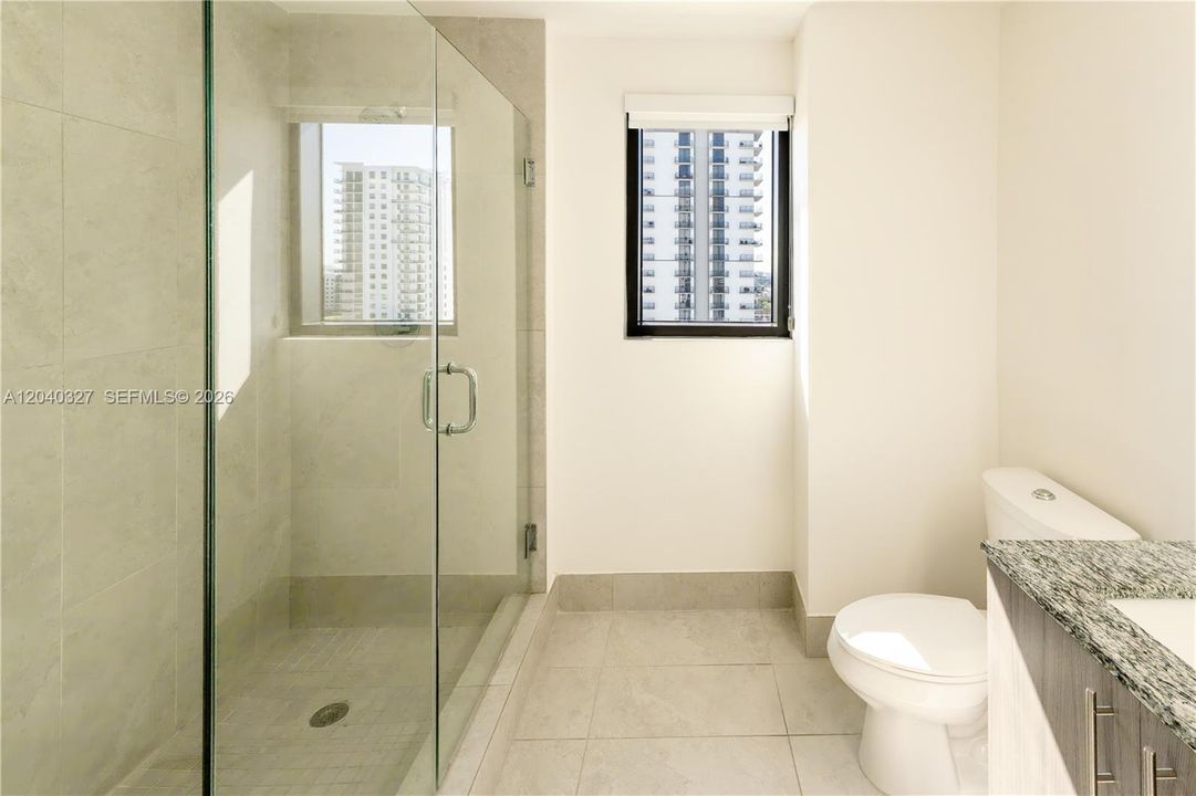 В аренду: $4,600 (3 спален, 3 ванн, 1379 Квадратных фут)